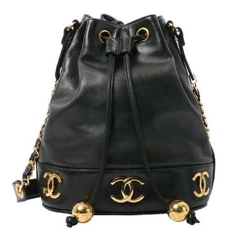 vintage chanel bag, vintage Chanel black leather bucket bag 80's.